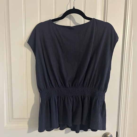 Old Navy Dark Blue Women's Blouse - Picture 2 of 3